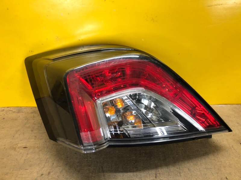 Запчасть фонарь наружный правый HONDA CIVIC FC/FK 15- 33500-TBA-A01 Б/У Фонарь наружный правый HONDA CIVIC FC/FK 15- 33500-TBA-A01 Б/У