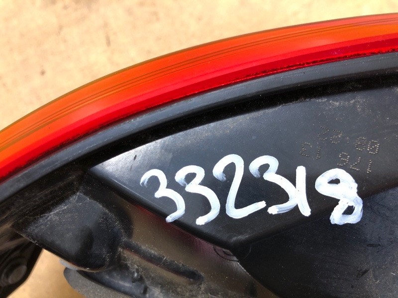 Фонарь наружный правый LEGACY 09-15 BM