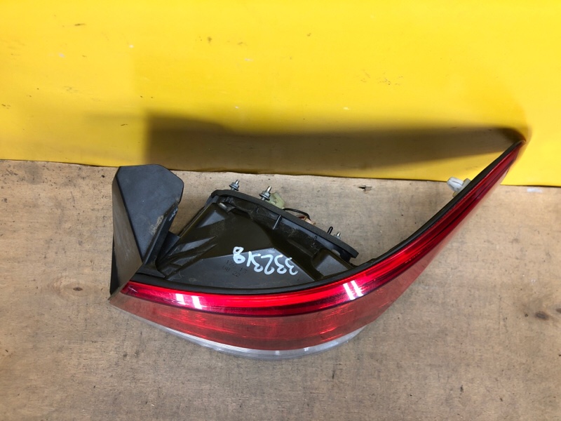 Фонарь наружный правый LEGACY 09-15 BM