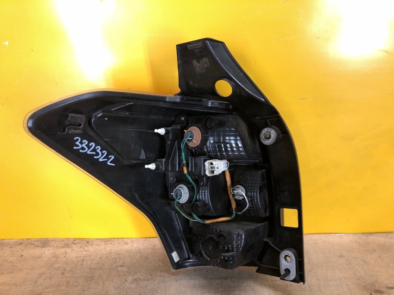 Фонарь наружный правый FORESTER 12-19