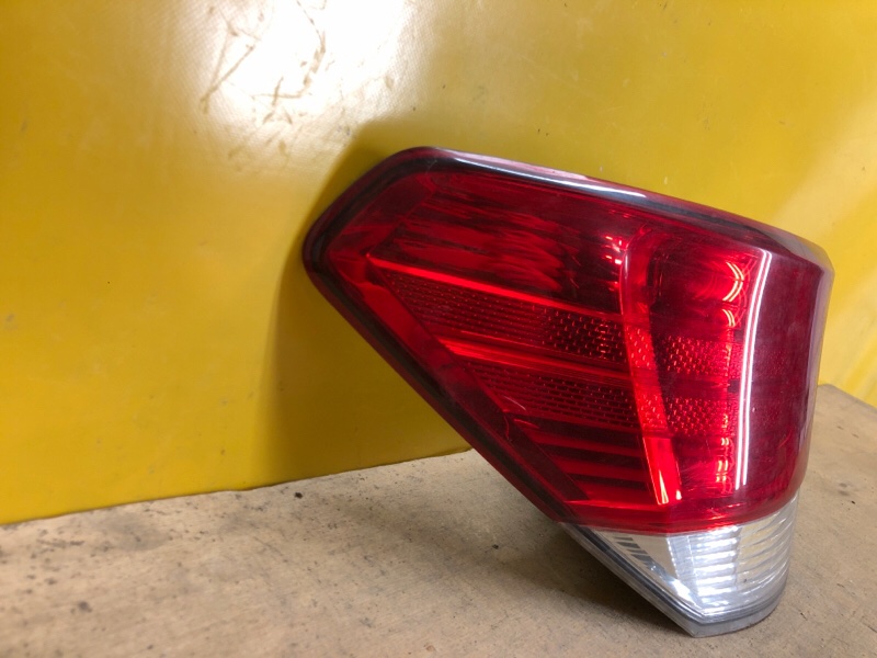 Фонарь наружный левый SUBARU LEGACY 09-15 BM