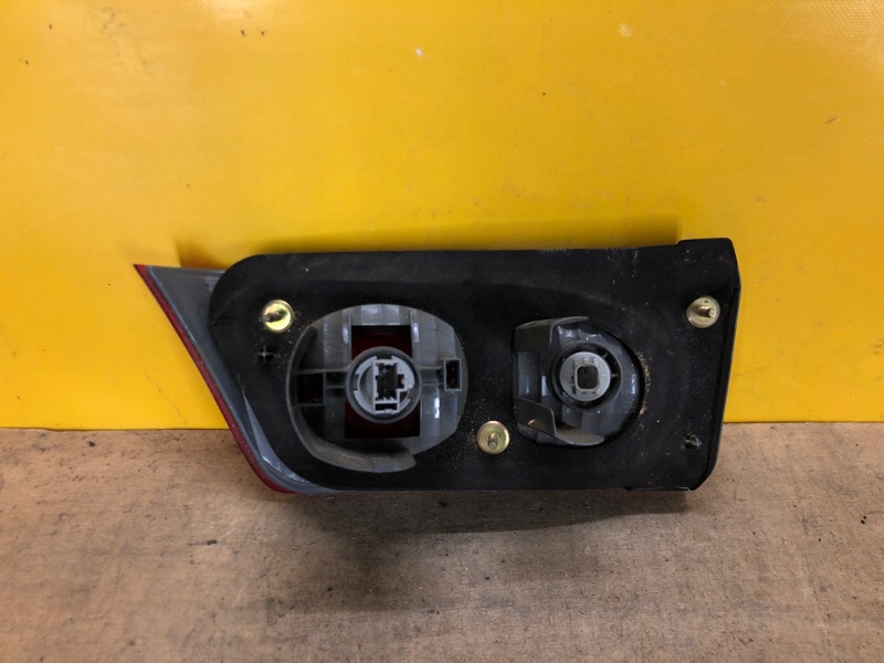 Фонарь внутренний левый ACCORD CL7 / TSX 03-08 Фонарь внутренний левый ACCORD CL7 / TSX 03-08