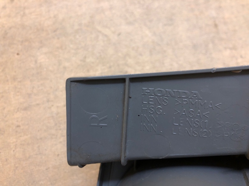 Фонарь наружный правый ACCORD CU8 / TSX 08-14 Фонарь наружный правый ACCORD CU8 / TSX 08-14