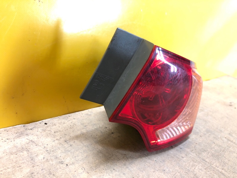 Фонарь наружный правый HONDA ACCORD CU8 / TSX 08-14 Фонарь наружный правый HONDA ACCORD CU8 / TSX 08-14