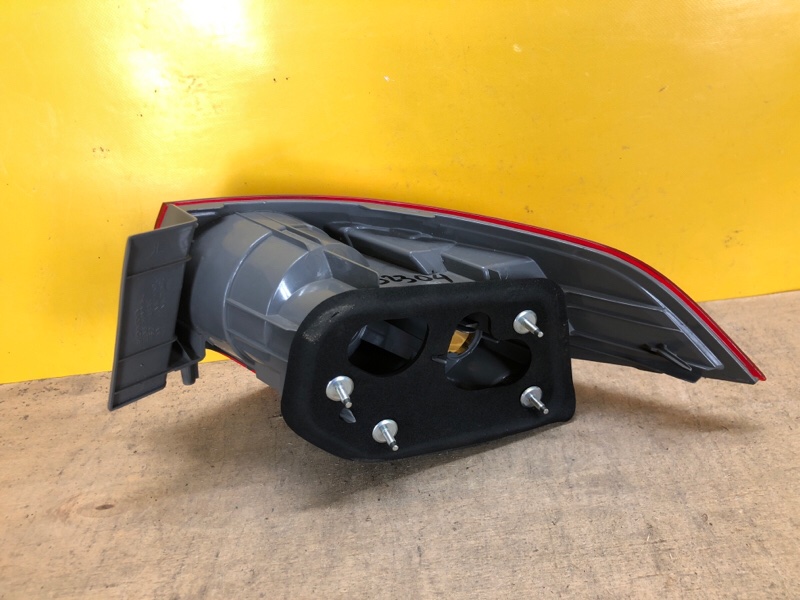 Фонарь наружный левый ACCORD CU8 / TSX 08-14 Фонарь наружный левый ACCORD CU8 / TSX 08-14