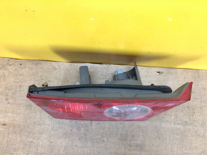 Фонарь внутренний левый ACCORD CL7 / TSX 03-08 Фонарь внутренний левый ACCORD CL7 / TSX 03-08