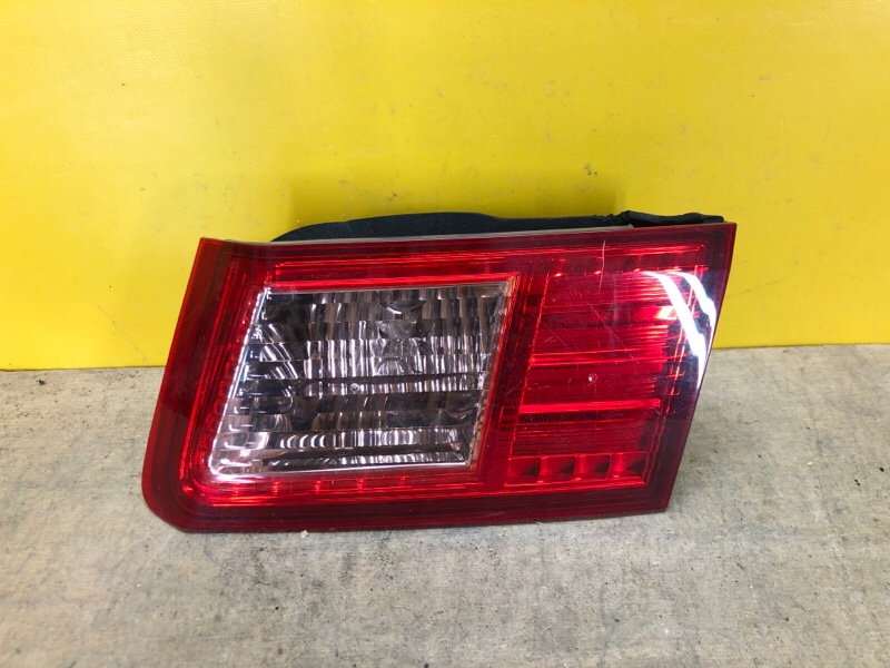 Запчасть фонарь внутренний правый HONDA ACCORD CU8 / TSX 08-14 34150TL0003 Б/У Фонарь внутренний правый HONDA ACCORD CU8 / TSX 08-14 34150TL0003 Б/У