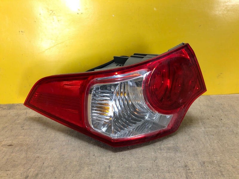 Запчасть фонарь наружный левый HONDA ACCORD CU8 / TSX 08-14 33550TL0A01 Б/У Фонарь наружный левый HONDA ACCORD CU8 / TSX 08-14 33550TL0A01 Б/У