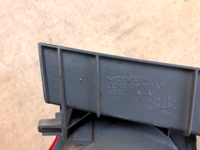 Фонарь наружный левый ACCORD CU8 / TSX 08-14 Фонарь наружный левый ACCORD CU8 / TSX 08-14