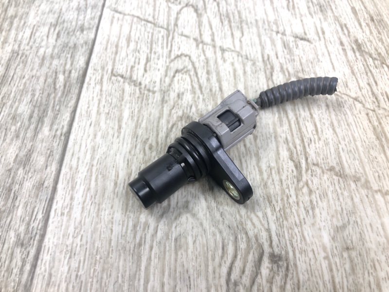 Датчик положения распредвала TOYOTA CAMRY 55 14-17 2016 2.5 2ARFE 9091905060 Б/У