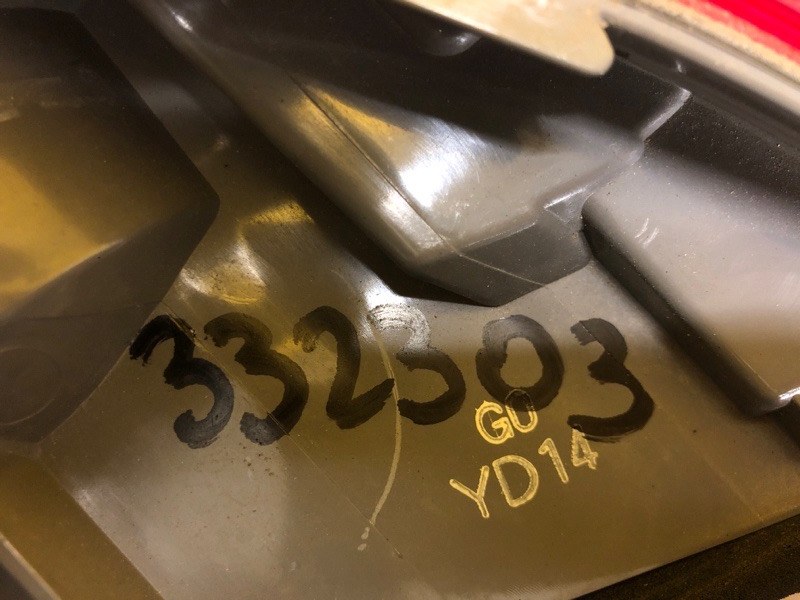 Фонарь наружный левый ACCORD CU8 / TSX 08-14