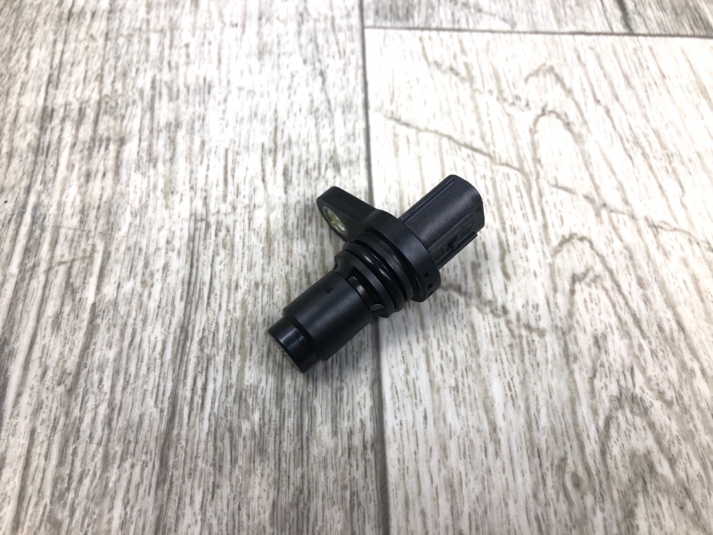 Запчасть датчик положения распредвала TOYOTA CAMRY 55 14-17 2016 2.5 2ARFE 9091905060 Б/У Датчик положения распредвала TOYOTA CAMRY 55 14-17 2016 2.5 2ARFE 9091905060 Б/У