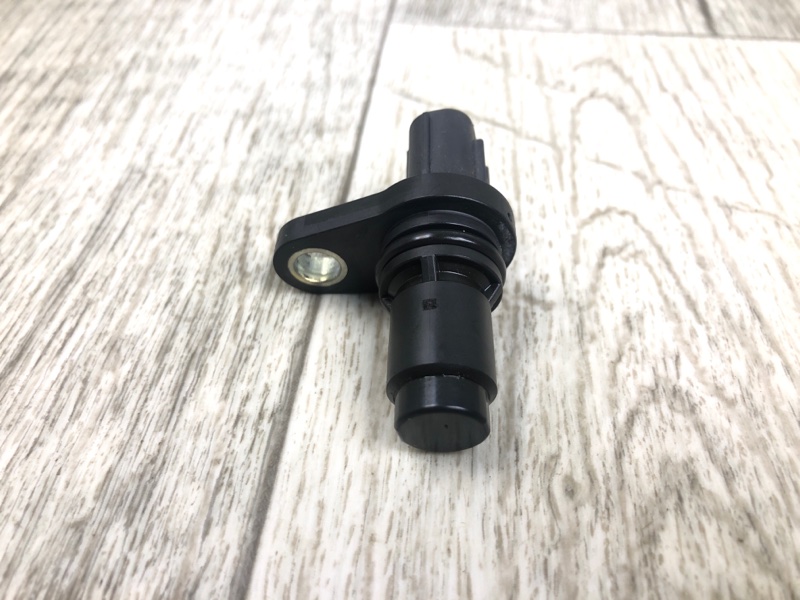 Датчик положения распредвала TOYOTA CAMRY 55 14-17 2.5 2ARFE Датчик положения распредвала TOYOTA CAMRY 55 14-17 2.5 2ARFE