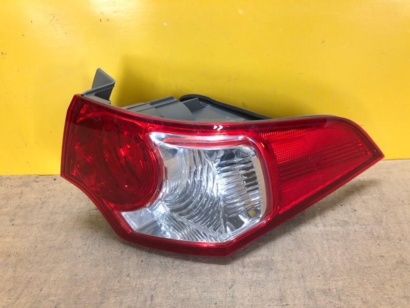 Фонарь наружный правый HONDA ACCORD CU8 / TSX 08-14 33500TL0G01 Б/У