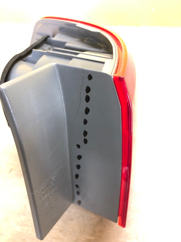 Фонарь наружный правый ACCORD CU8 / TSX 08-14