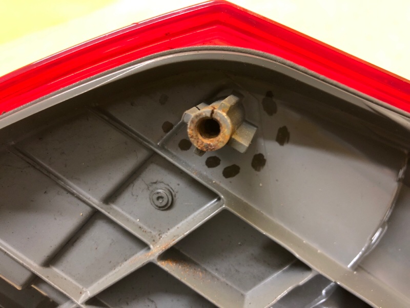 Фонарь наружный правый ACCORD CU8 / TSX 08-14