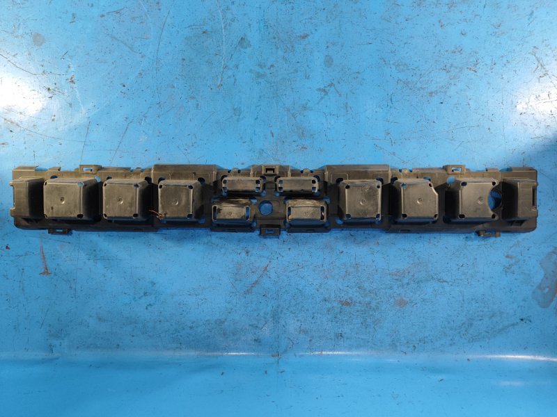 Наполнитель бампера передний MUSTANG 15- 2015