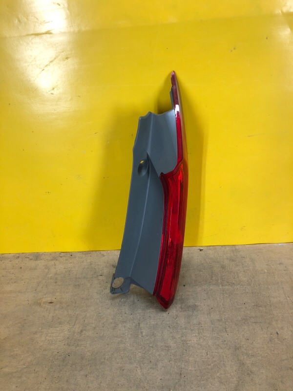 Фонарь наружный правый HONDA CRV (RM) 11-18 34170-T1W-A01 Б/У