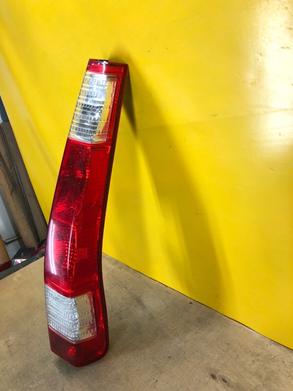 Фонарь наружный правый CRV 02-06 Фонарь наружный правый CRV 02-06