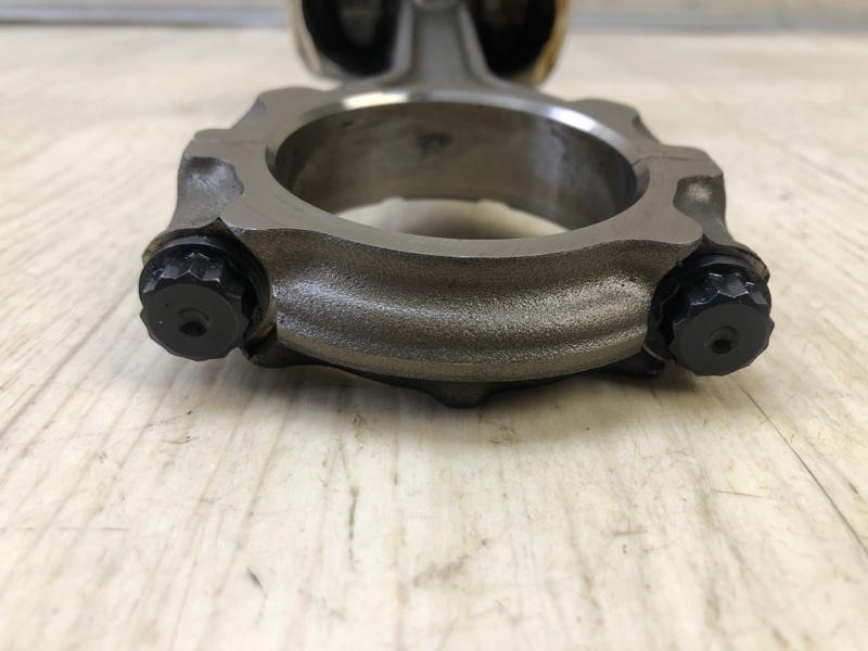 Шатун CAMRY 55 14-17 2016 2.5 2ARFE