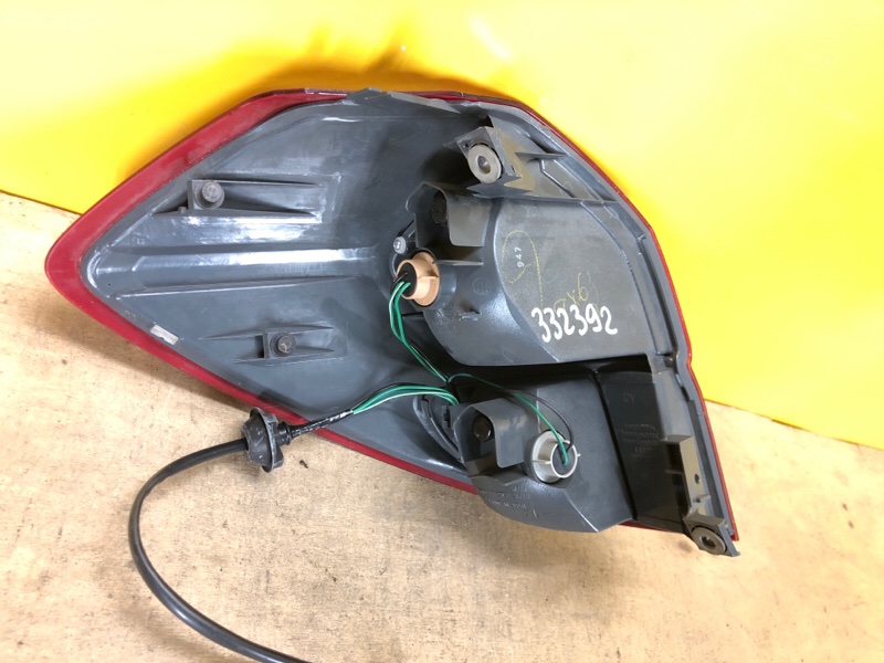 Фонарь наружный правый OUTBACK 03-09 BP