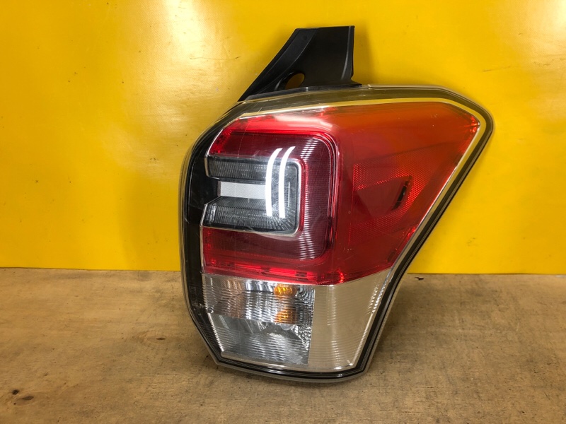 Запчасть фонарь наружный правый SUBARU FORESTER 12-19 84912SG141 Б/У Фонарь наружный правый SUBARU FORESTER 12-19 84912SG141 Б/У
