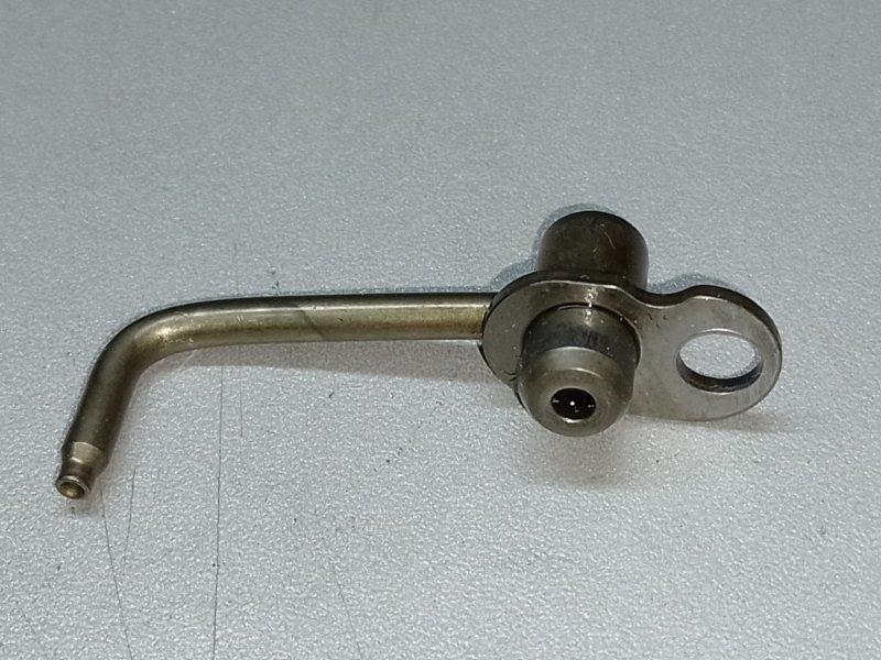 Форсунка масляная LEXUS CT200 11-17 2013 1.8 2ZRFXE 15708-37012 Б/У