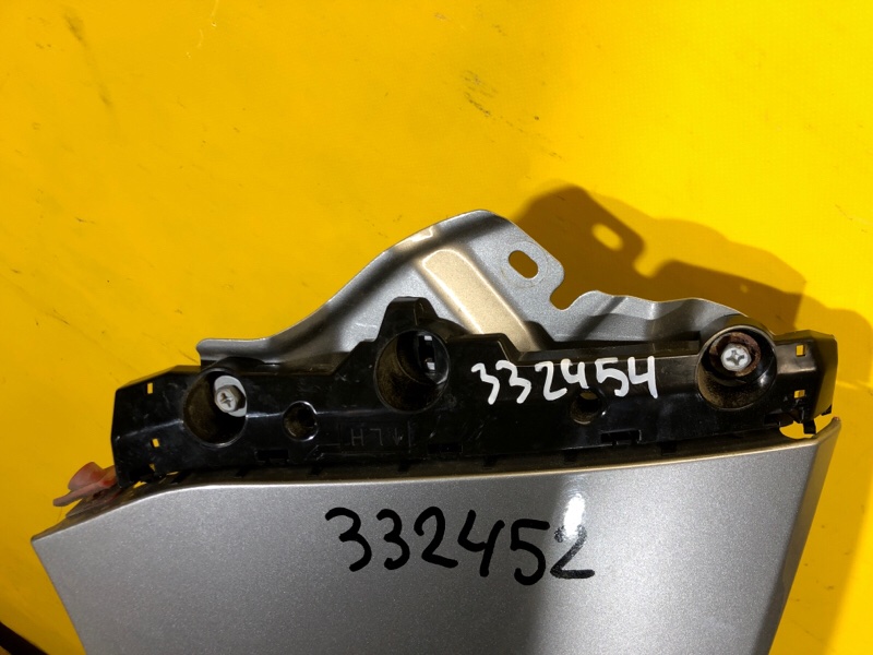 Кронштейн переднего бампера (на крыле) левый NISSAN LEAF 18- 62225-5SK0A Б/У