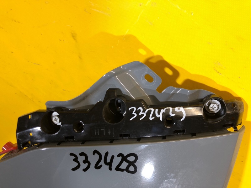 Кронштейн переднего бампера (на крыле) левый NISSAN LEAF 18- 62225-5SK0A Б/У