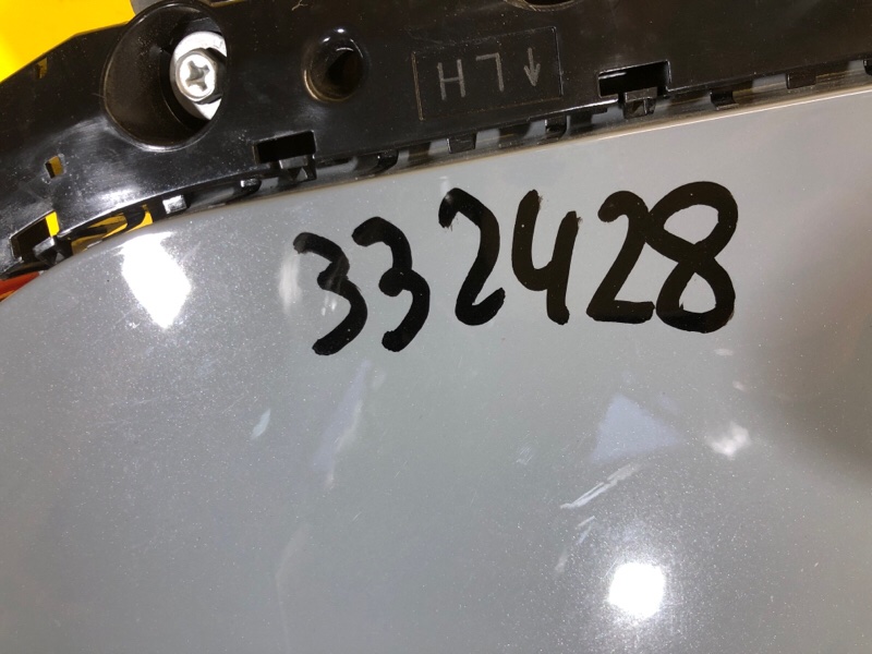 Крыло переднее левое LEAF 18-