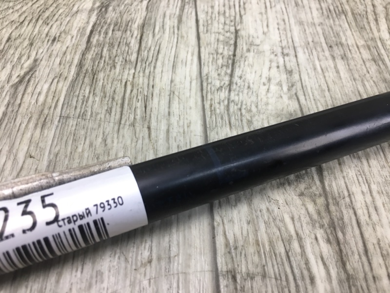 Амортизатор крышки багажника AURIS 06-12 Амортизатор крышки багажника AURIS 06-12