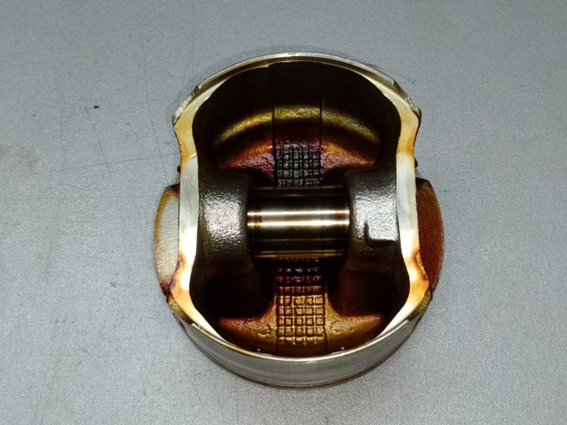 Поршень NISSAN NV200 USA 13- Минивэн 2.0L 4