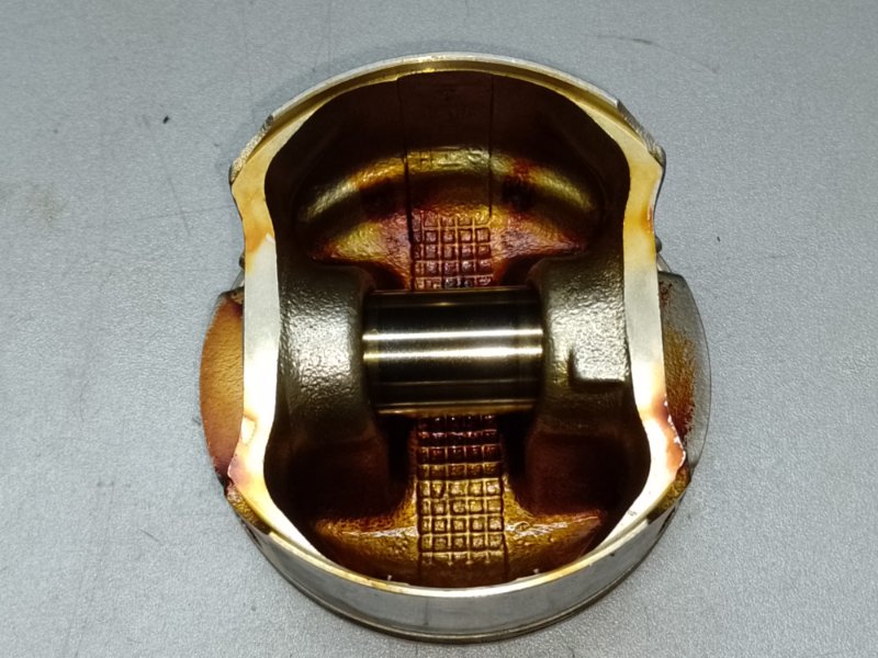 Поршень NISSAN NV200 USA 13- Минивэн 2.0L 4