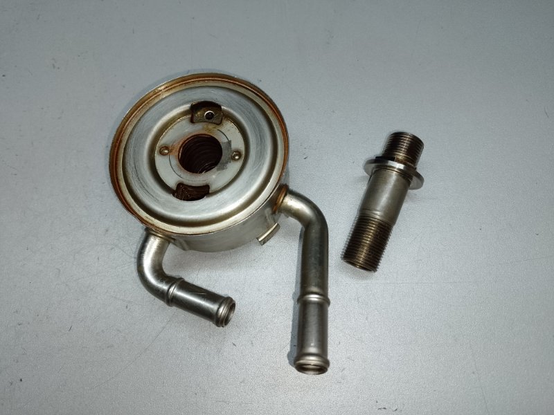 Теплообменник масляного фильтра NV200 USA 13- 2017 Минивэн 2.0L 4