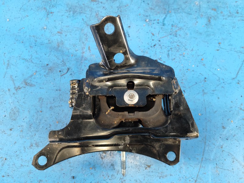 Подушка АКПП TOYOTA PRIUS 16- XW50