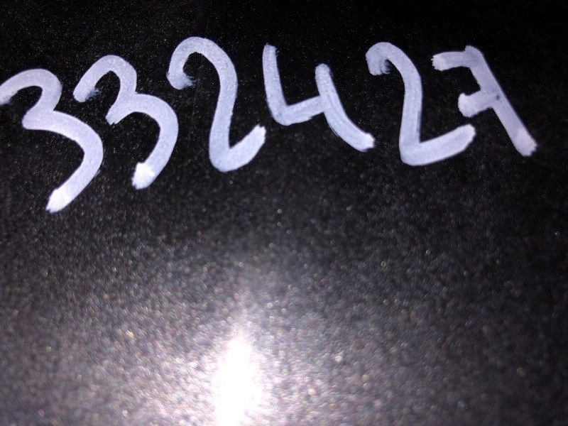 Пыльник крыла передний правый LEAF 18-