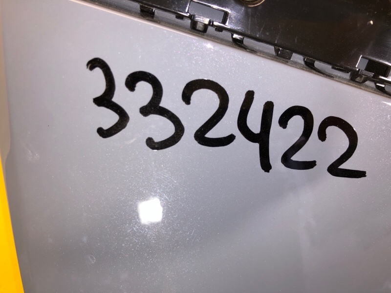 Крыло переднее правое LEAF 18-