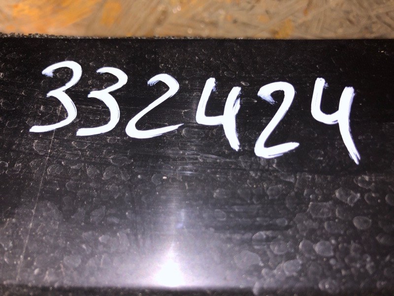 Пыльник крыла передний правый LEAF 18-