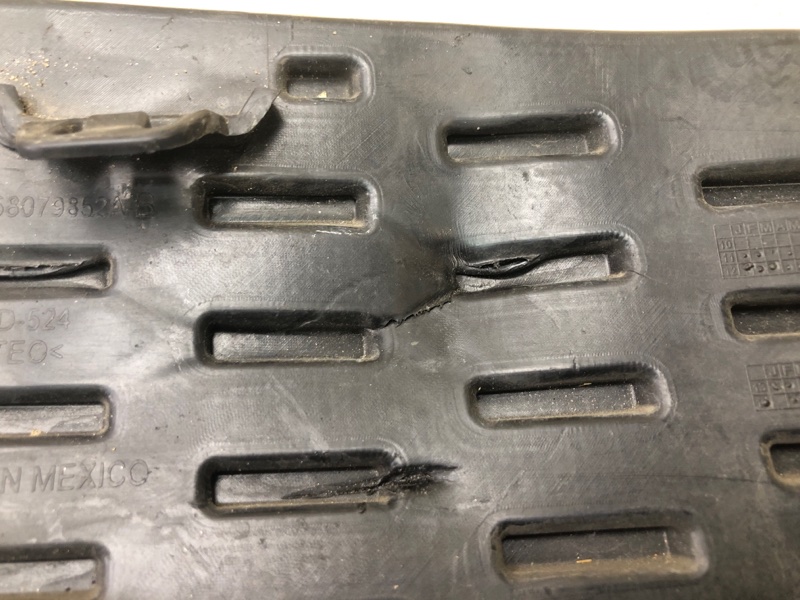 Заглушка ПТФ правая JOURNEY 08-20