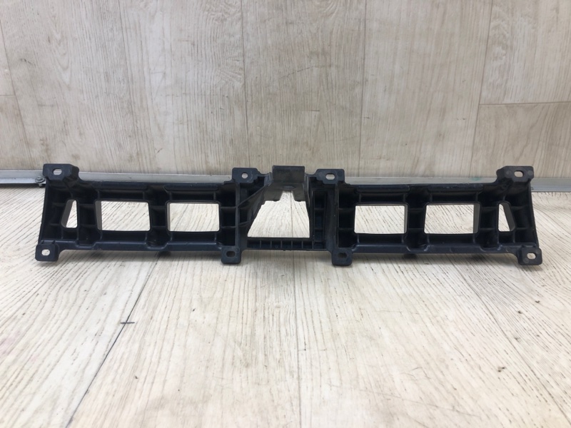 Кронштейн переднего бампера передний TOYOTA HIGHLANDER 13-19