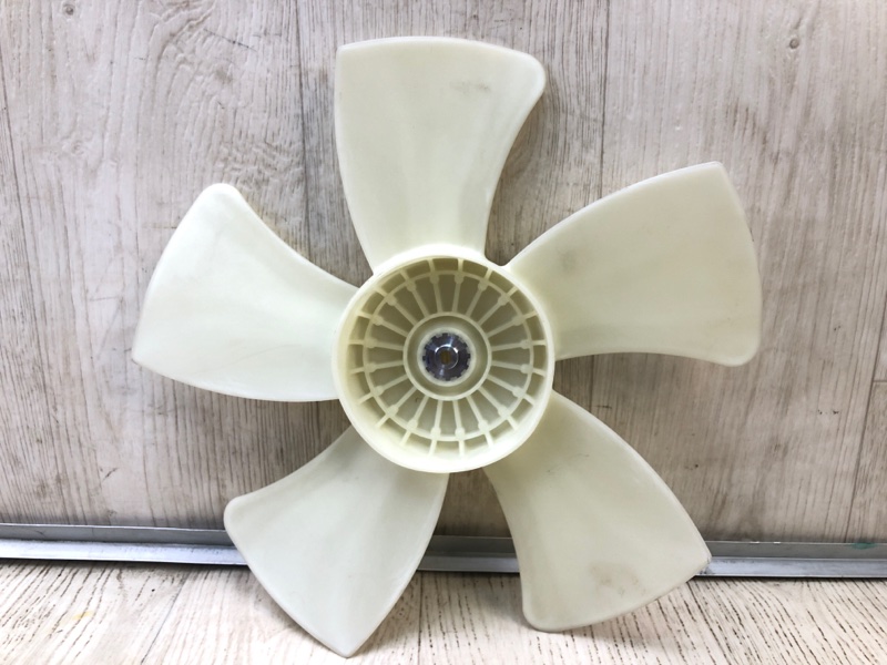 Крыльчатка вентилятора основного радиатора RX300/330/350/400 03-09