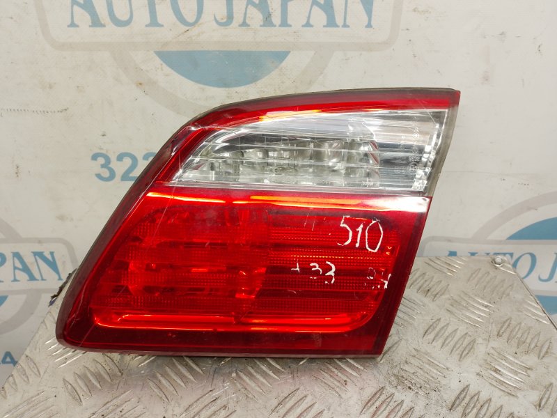 Фонарь внутренний задний правый NISSAN MAXIMA A33 99-02 26550-3Y625 Б/У