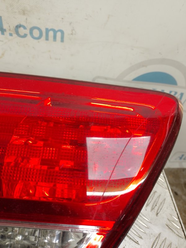 Фонарь внутренний задний правый MAXIMA A33 99-02