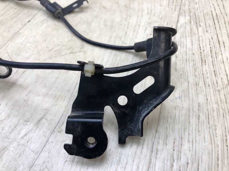 Датчик ABS задний правый RX350/450 15-22 Датчик ABS задний правый RX350/450 15-22