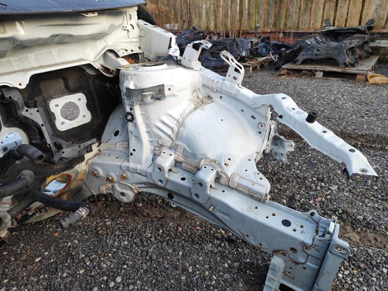 Четверть кузова передняя левый TOYOTA PRIUS PLUS 11-14 ZVW41L 1.8 2ZRFXE Четверть кузова передняя левый TOYOTA PRIUS PLUS 11-14 ZVW41L 1.8 2ZRFXE