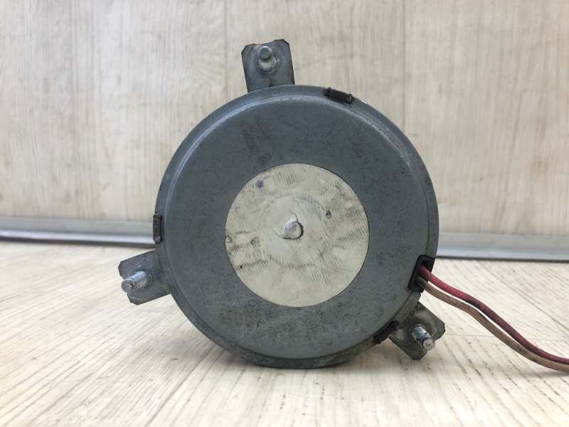 Мотор вентилятора охлаждения PASSAT B7 11-15 2012 2.5 CBUA