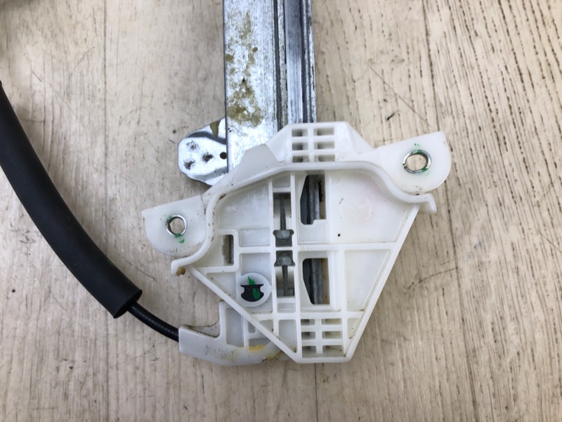 Стеклоподъемник передний левый 6 GJ 12-