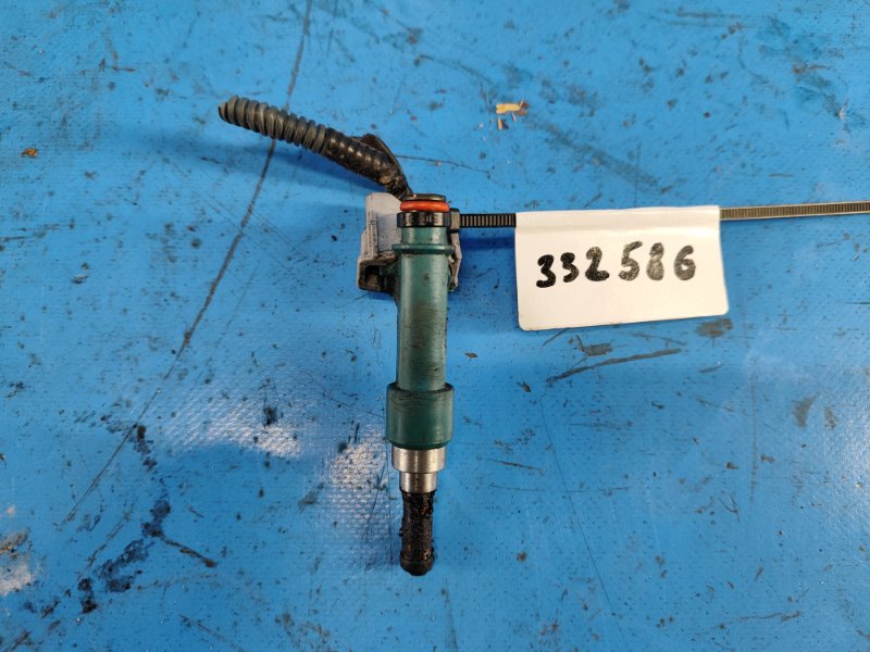 Форсунка топливная TOYOTA PRIUS - 30 09-17 2012 ZVW30 1.8 2ZRFXE 23250-37021 Б/У