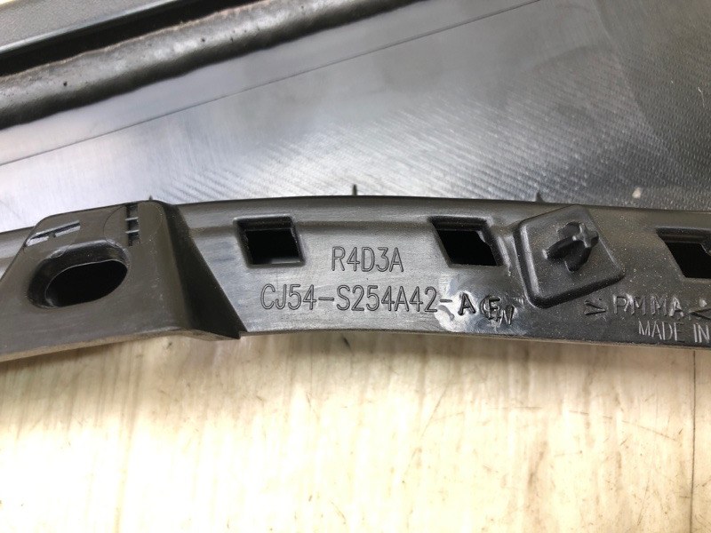 Накладка двери задняя правая ESCAPE 12-19 2018 TM2 1.5 M9MA