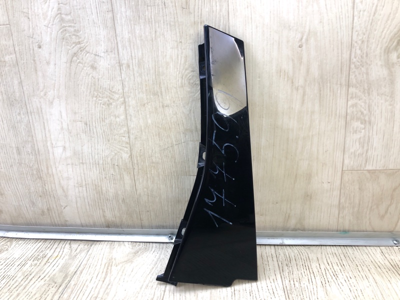 Накладка двери задняя левая FORD ESCAPE 12-19 2018 TM2 1.5 M9MA CJ54-S254A43-AEW Б/У